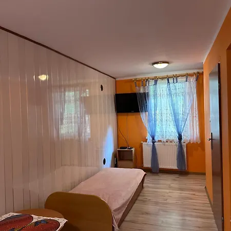 Pensjonat Tewa Pokoje Goscinne